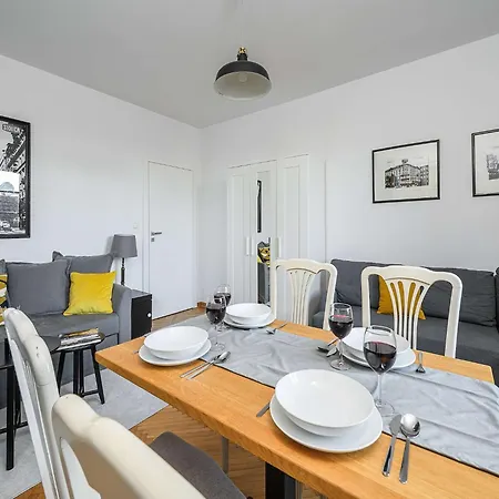 アパート Renovated Family House Near Brittany Shore ワルシャワ