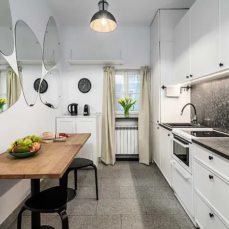 アパート Renovated Family House Near Brittany Shore ワルシャワ